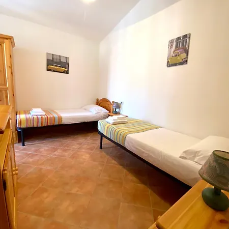 Sos Alinos - - Orosei - 3 Di 4 Apartmán *